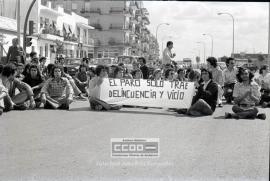 Manifestación contra el paro en el barrio del Cerro del Águila – 05