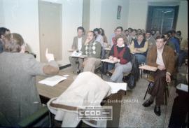 Ponencia de Nicolás Sartorius en la escuela de formación sidical, en la sede de Morería y fotos d...