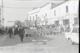 Manifestación del 1º de Mayo de 1979 en camas