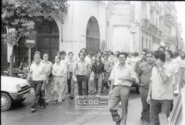 Marcha de parados por la calle Alfonso XII – 01