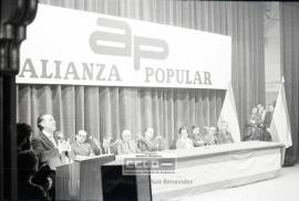 Mitin de Alianza Popular en el teatro Lope de Vega de Sevilla – 18