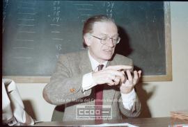 Ponencia de Nicolás Sartorius en la escuela de formación sidical, en la sede de Morería y fotos d...