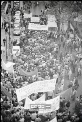 Concentración y manifestación de trabajadores del Ministerio de Defensa (personal laboral no func...