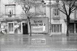 Carteles y pintadas del Referendum Nacional sobre la reforma política – 02