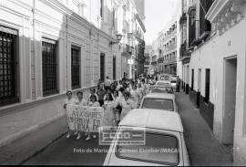 Marcha de las auxiliares de clínica reivindicando su equiparación a FP1