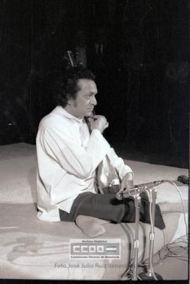 Actuacion en el teatro Lope de Vega de los musicos indios Ravi Shankar y Al-Rakh – 17