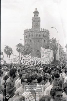 Manifestación por la amnistía el 11 de julio de 1976 (2) – 18