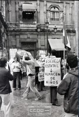 Manifestación contra la ley de educación de UCD – Foto 11