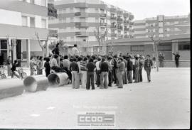 Concretración de vecinos en una barriada – Foto 3