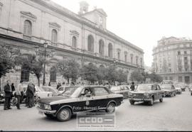 Protesta de taxistas por las tarifasl – Foto 1