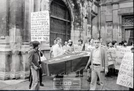 Manifestación contra la ley de educación de UCD – Foto 9