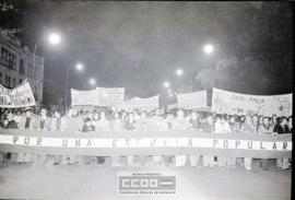 Manifestación por &quot;una escuela popular&quot; – Foto 11