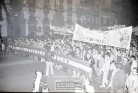 Manifestación por &quot;una escuela popular&quot; – Foto 12