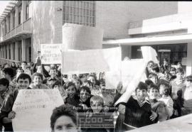 Manifestación de alumnos de enseñanza general pidieron un profesor de inglés – Foto 10
