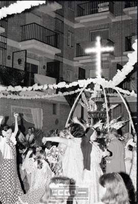 Cruz de mayo en calle Bailen – Foto 24